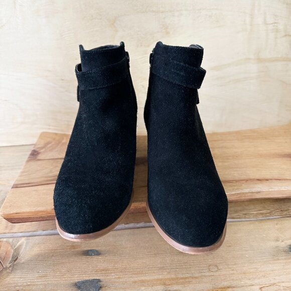 Giani Bernini Oleesia Memory-Foam Ankle Booties Black 6 Suede - Picture 4 of 7